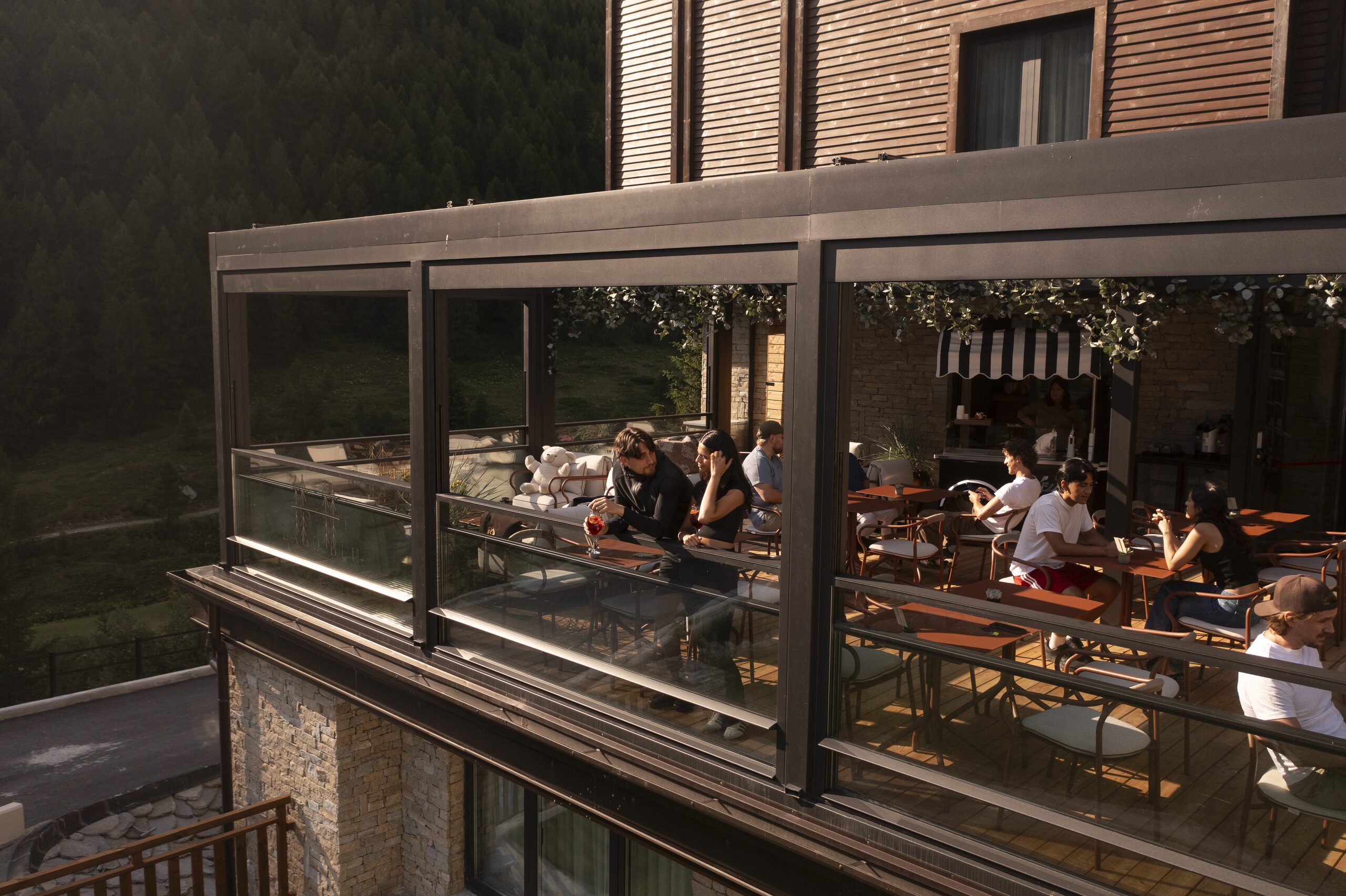 Pranzo, aperitivo e Lago Blu